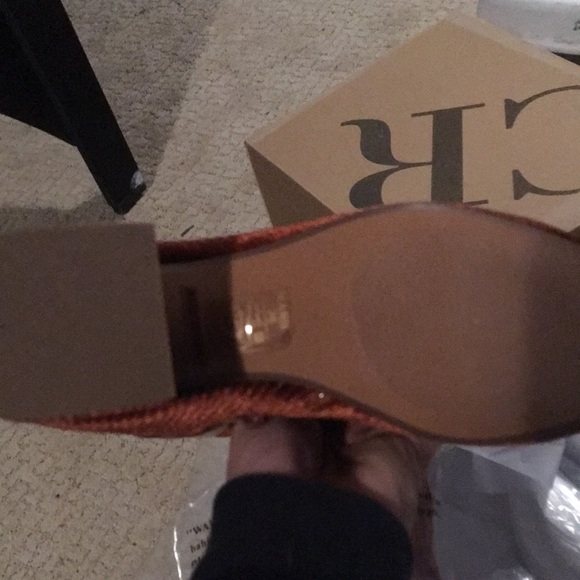 Brand new Chelsea crew velvet booties - Picture 3 of 5